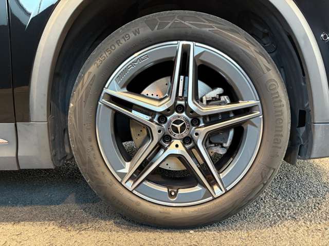 Mercedes-Benz GLA-Class 8