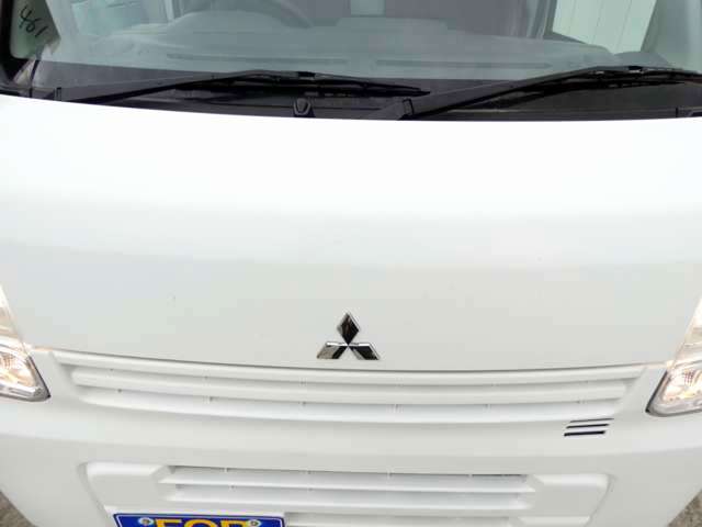 Mitsubishi Minicab Van 12