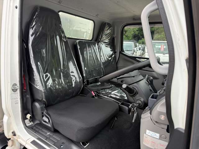Mitsubishi Fuso Canter 11