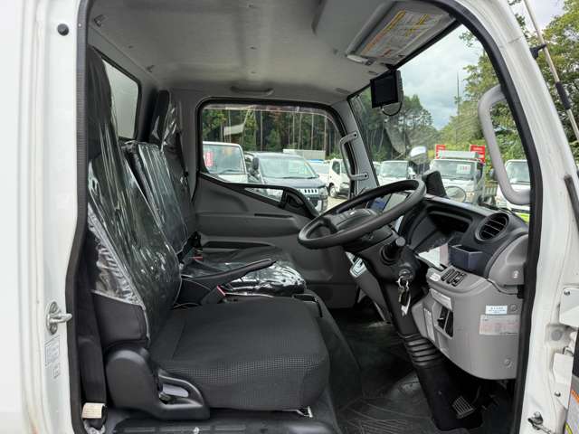 Mitsubishi Fuso Canter 12
