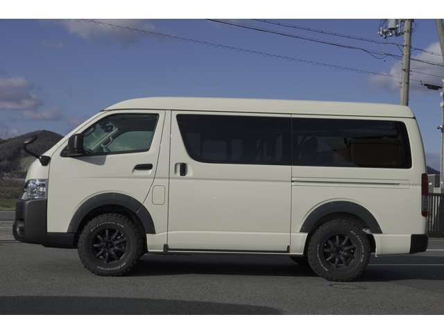 Toyota Hiace 11