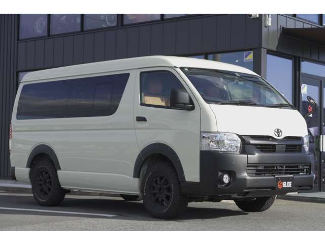 Toyota Hiace 7