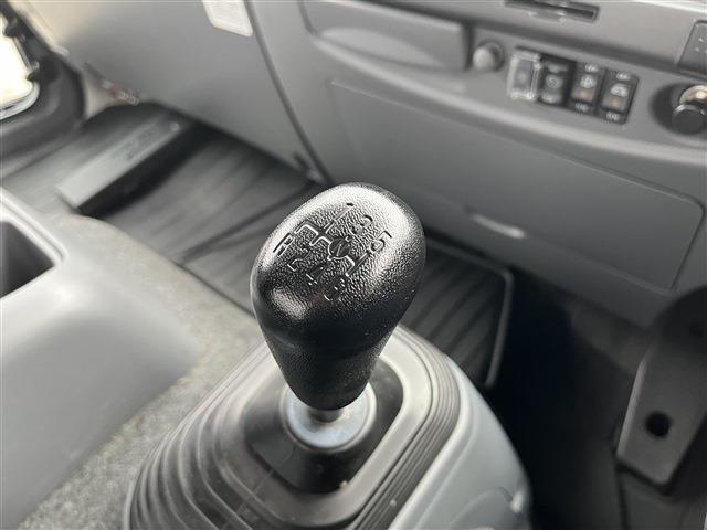 Isuzu Forward 12