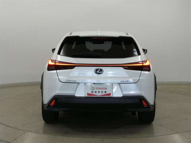 Lexus UX 3