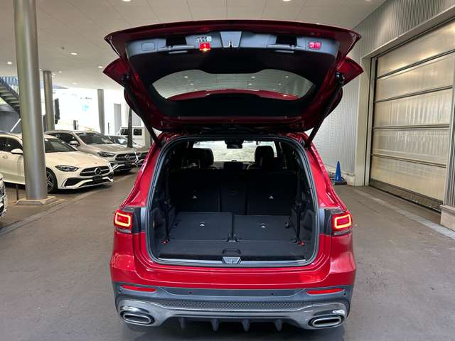 Mercedes-Benz GLB 8