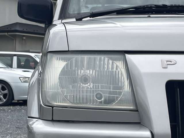 Mitsubishi Pajero Mini 11