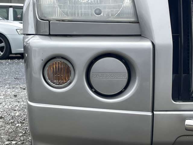 Mitsubishi Pajero Mini 12
