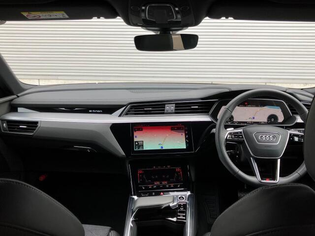 Audi e-tron Sportback 12