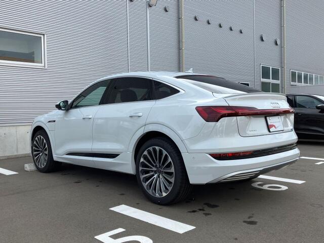 Audi e-tron Sportback 5