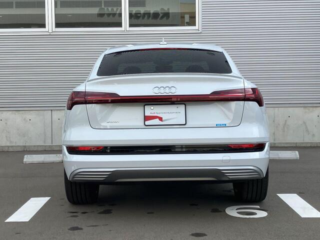 Audi e-tron Sportback 8