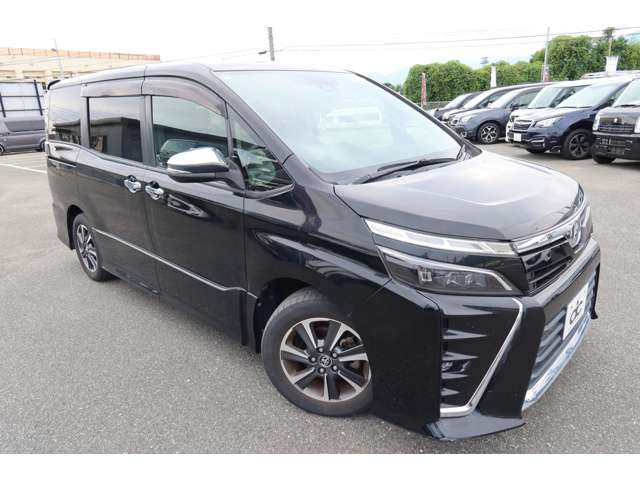 Toyota Voxy 6