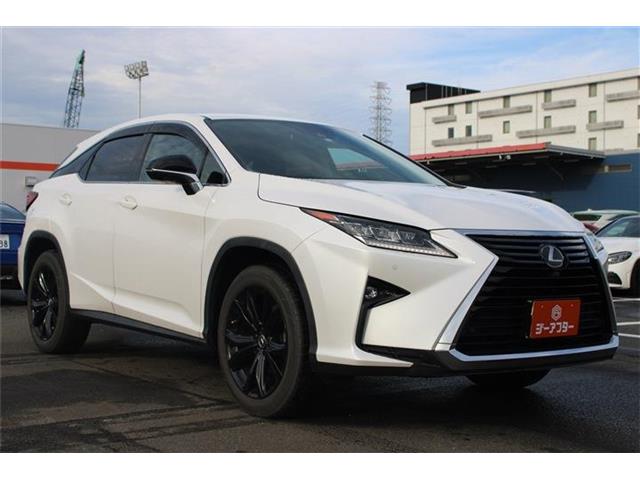 Lexus RX 9