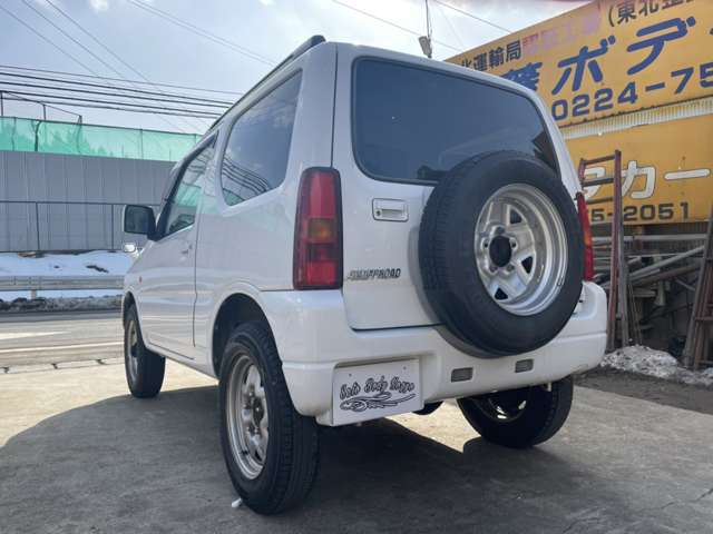 Mazda AZ-オフロード 9