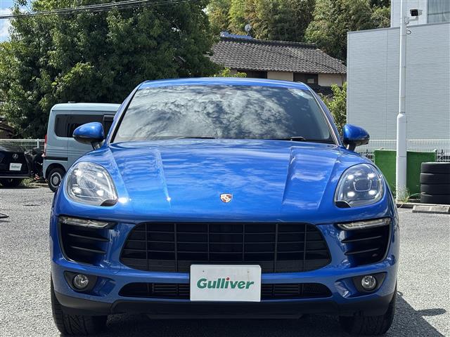 Porsche Macan 4