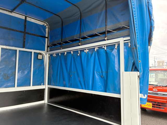Mitsubishi Fuso Canter 12