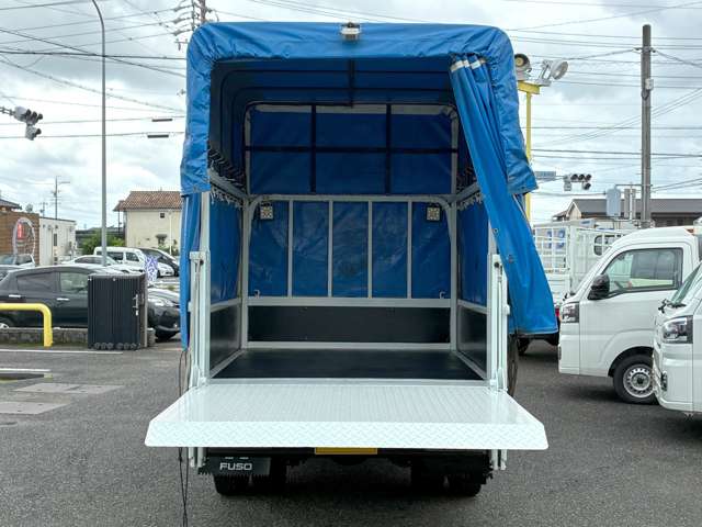 Mitsubishi Fuso Canter 6