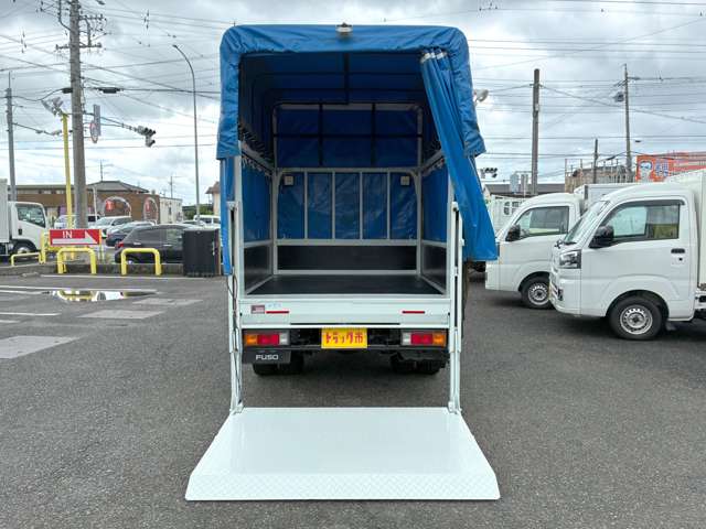 Mitsubishi Fuso Canter 7
