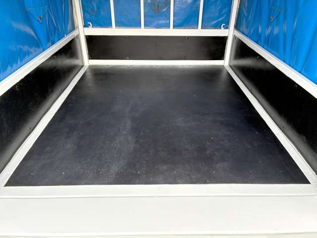 Mitsubishi Fuso Canter 10