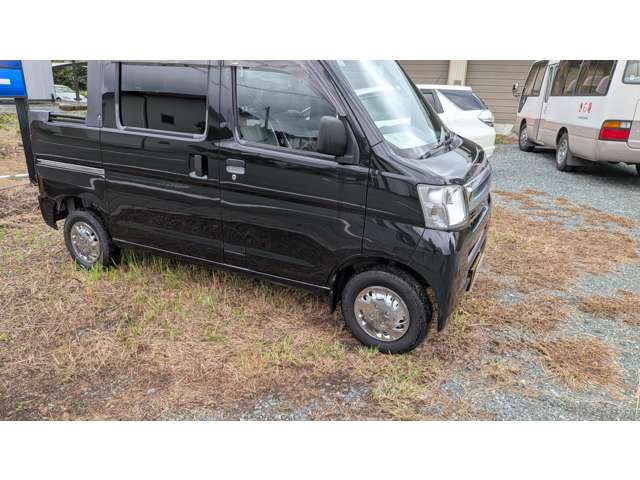 Daihatsu Hijet Deck Van 3