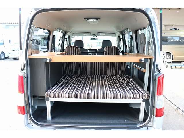 Toyota Town Ace Van 9