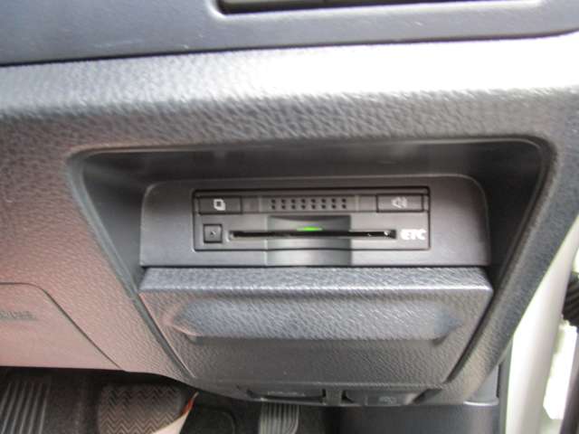 Toyota Noah 5