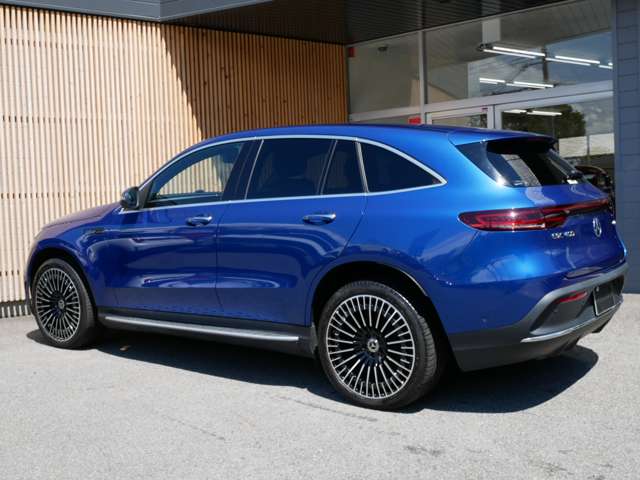 Mercedes-Benz EQC 7