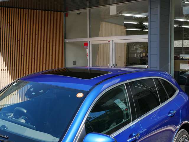 Mercedes-Benz EQC 10