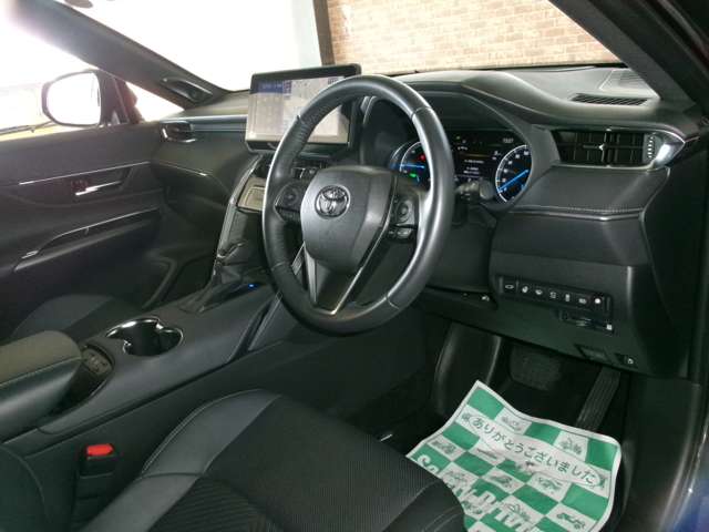 Toyota Harrier 8