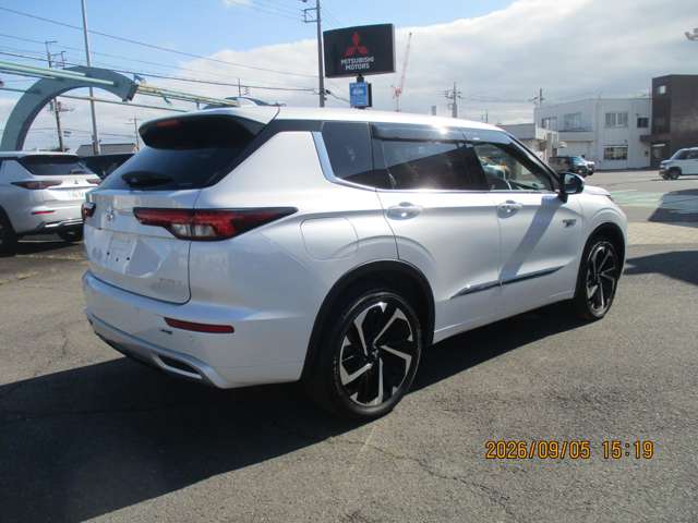 Mitsubishi Outlander 10