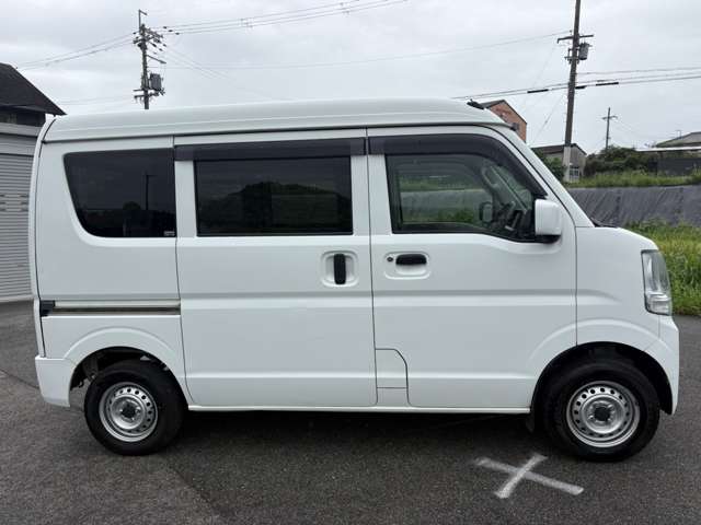 Nissan NV100 Clipper 11