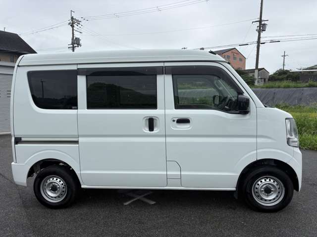 Nissan NV100 Clipper 11