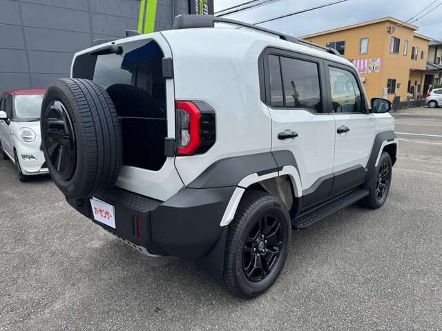 Toyota Land Cruiser FJ 5