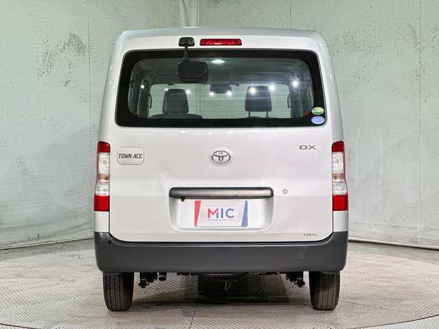 Toyota Town Ace Van 7