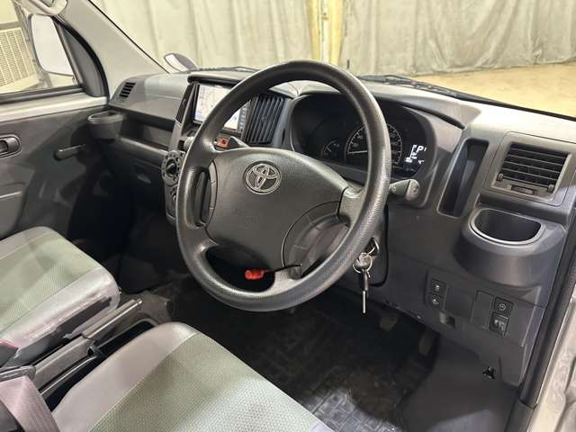Toyota Town Ace Van 10