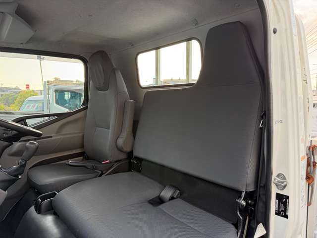 Mitsubishi Fuso Canter 11