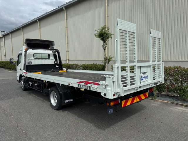 Mitsubishi Fuso Canter 11