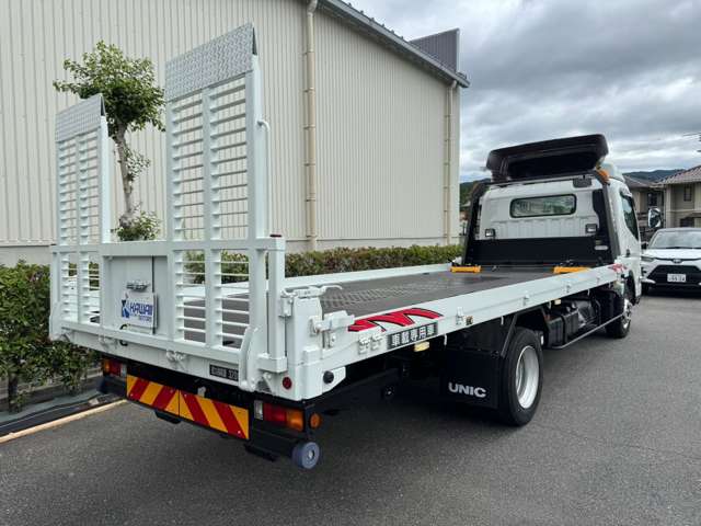 Mitsubishi Fuso Canter 12