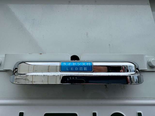 Mitsubishi Fuso Canter 7