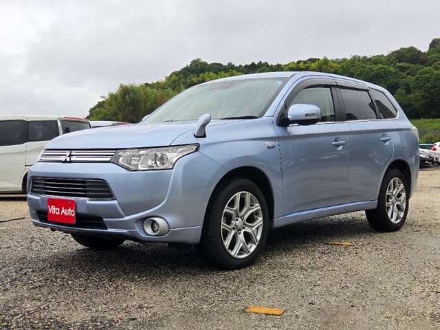 Mitsubishi Outlander PHEV 7