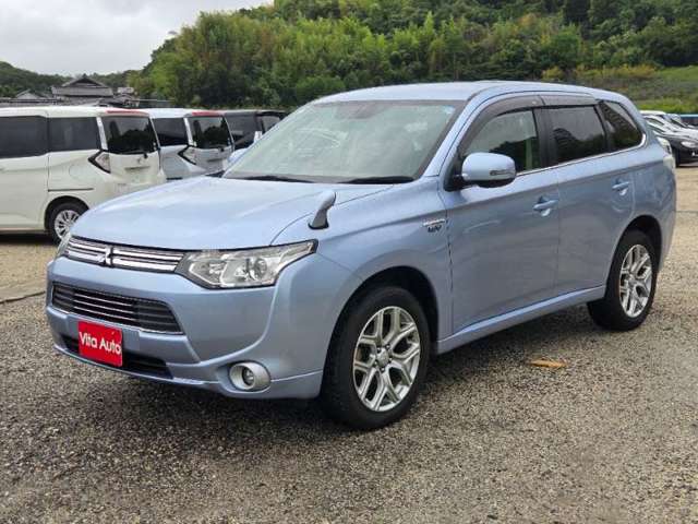 Mitsubishi Outlander PHEV 8