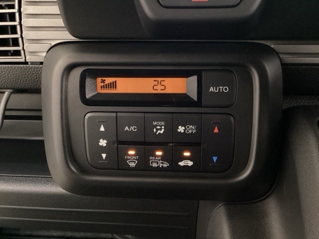 Honda N-VAN 13