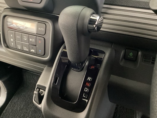 Honda N-VAN 11