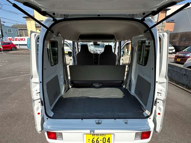 Suzuki Every 12