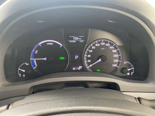 Lexus RX Hybrid 10