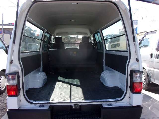 Mitsubishi デリカカーゴ 12