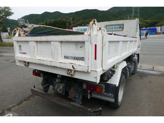 Mitsubishi Fuso Canter 6