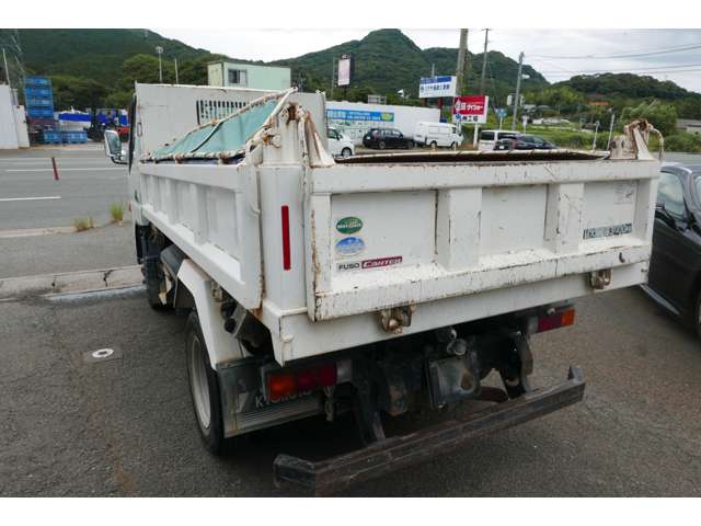 Mitsubishi Fuso Canter 9