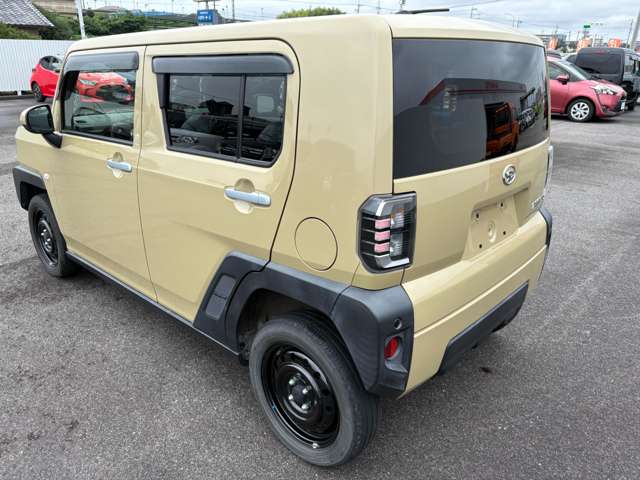 Daihatsu Taft 9