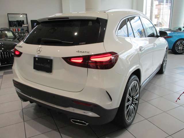 Mercedes-Benz GLA-Class 5