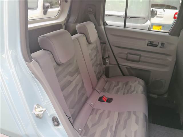 Daihatsu Taft 12